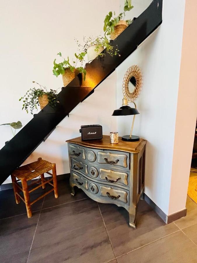 Loft Atypique Au Milieu Des Champs Apartment Tourrettes Luaran gambar